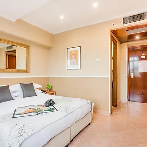 Raeli Archimede Hotel