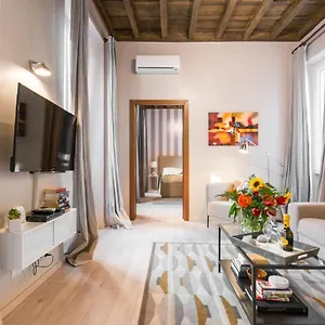 Living Rhome-spanishsteps Rome
