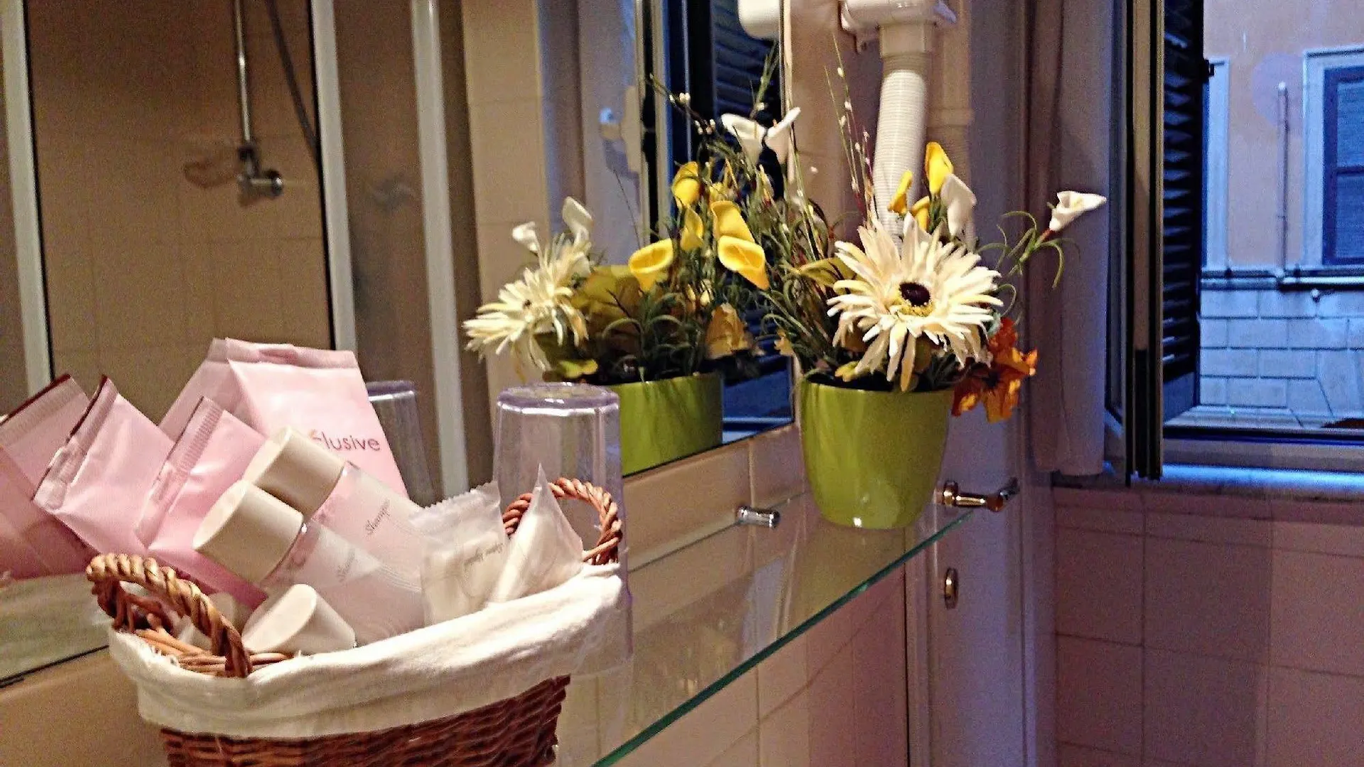 Residenza Domiziano Bed & Breakfast Rome Italy