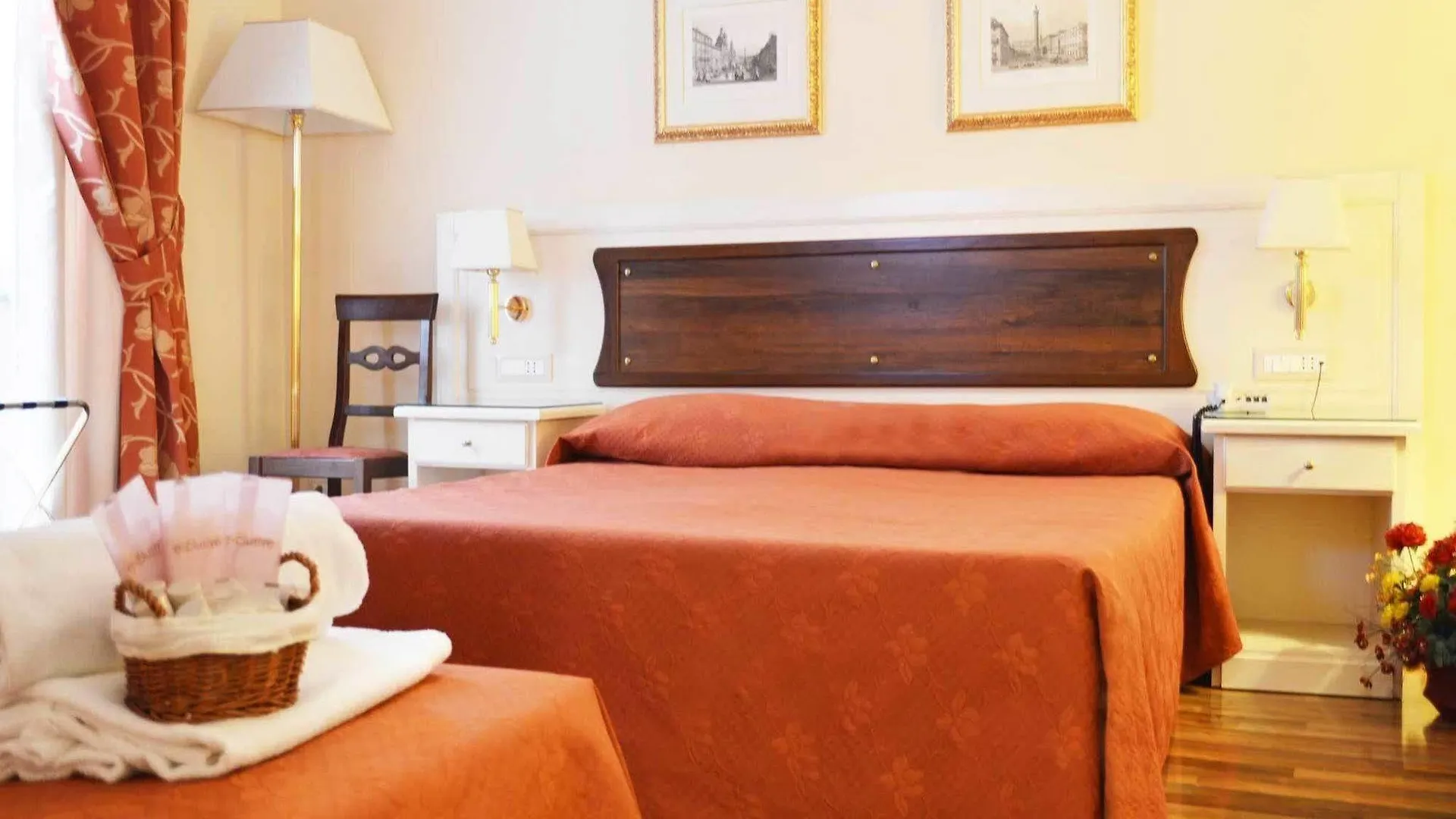 Residenza Domiziano Bed & Breakfast Rome 3*,