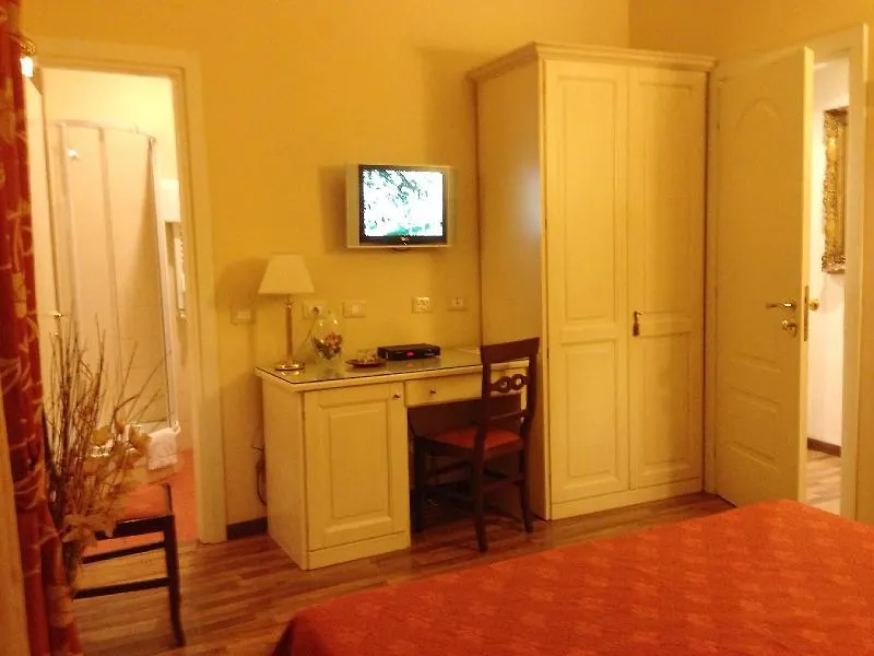 ***  Residenza Domiziano Bed & Breakfast Rome Italy